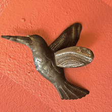 Load image into Gallery viewer, 3D Hummingbirds
