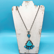 Load image into Gallery viewer, Handcrafted Turquoise Necklace
