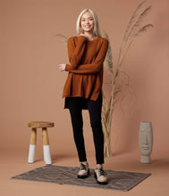 Load image into Gallery viewer, Solstice Sweater: M / Green
