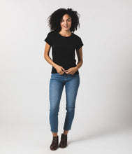 Load image into Gallery viewer, Women&#39;s Fitted Crew: Black / M
