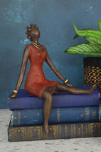 Load image into Gallery viewer, La Femme en Rouge Burkina Bronze Sculpture
