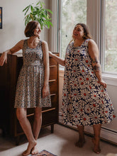 Load image into Gallery viewer, Asheville Dress Matisse Navy: L
