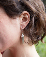 Load image into Gallery viewer, Tribal Shell Earring
